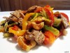Говядина, обжаренная с грецкими орехами