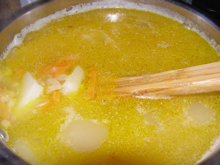 Гороховый суп с сельдереем