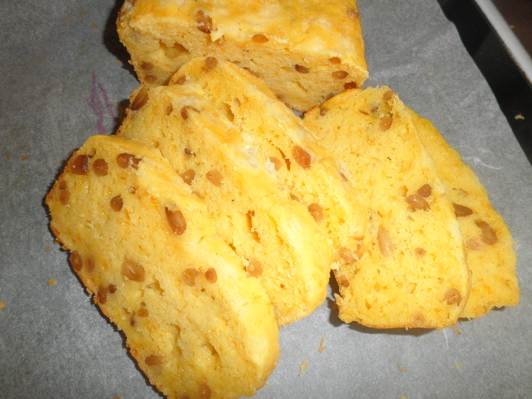 кукурузно сырный кекс
