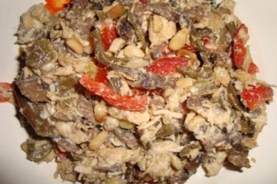 «Восточная сказка» теплый куриный салат с фасолью и грибами : Салаты